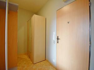 Pronájem bytu 1+kk, Praha - Vysočany, Poděbradská, 41 m2