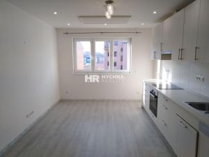 Pronájem bytu 2+kk, Praha - Vysočany, Freyova, 44 m2