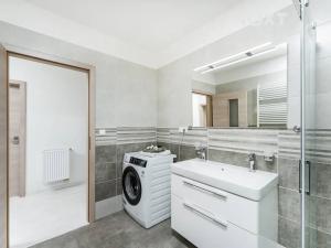 Prodej bytu 4+kk, Benešov, Nezvalova, 84 m2