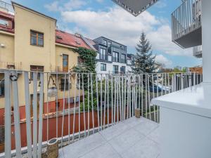 Pronájem bytu 1+kk, Praha - Hloubětín, Kbelská, 34 m2