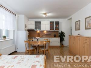 Prodej bytu 2+kk, Vrchlabí - Hořejší Vrchlabí, Stavidlový vrch, 56 m2