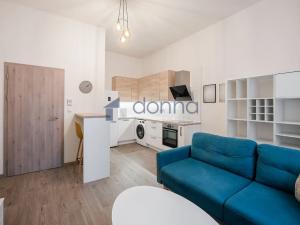 Pronájem bytu 2+kk, Praha - Holešovice, Plynární, 48 m2