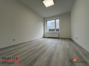 Pronájem bytu 2+kk, Ostrava, Sklářova, 54 m2