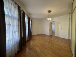 Prodej bytu 2+kk, Praha - Vinohrady, Záhřebská, 69 m2