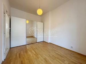 Pronájem bytu 3+kk, Praha - Žižkov, Roháčova, 76 m2