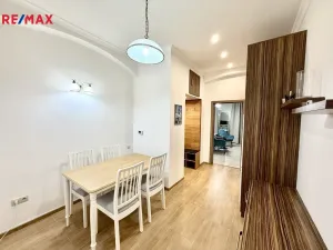 Pronájem bytu 2+1, Karlovy Vary, Petřín, 47 m2