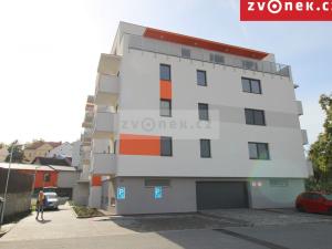 Pronájem bytu 1+kk, Zlín - Malenovice, třída Svobody, 37 m2