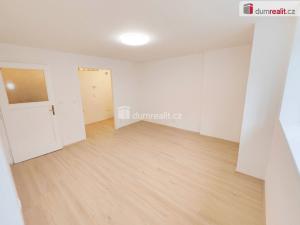 Pronájem bytu 1+kk, Praha - Michle, Vnější, 30 m2