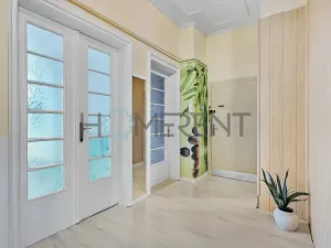 Prodej bytu 3+1, Liberec - Liberec III-Jeřáb, nám. Soukenné, 126 m2