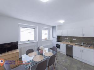 Prodej apartmánu, Staré Město - Stříbrnice, 3353 m2