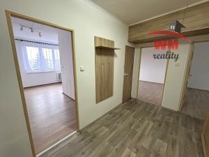 Pronájem bytu 2+1, Karlovy Vary - Stará Role, Závodu míru, 68 m2