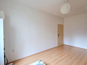 Pronájem bytu 2+kk, Praha - Strašnice, Krupská, 46 m2