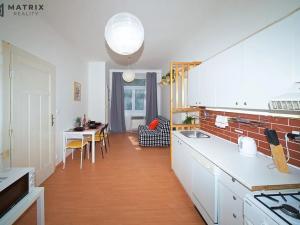 Pronájem bytu 2+kk, Praha - Holešovice, U průhonu, 52 m2