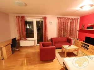 Pronájem bytu 1+kk, Praha - Košíře, Pod školou, 50 m2