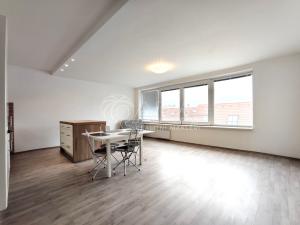 Pronájem bytu 3+kk, Praha - Libeň, Lindnerova, 85 m2