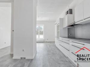 Pronájem bytu 2+kk, Opava, Otická, 60 m2