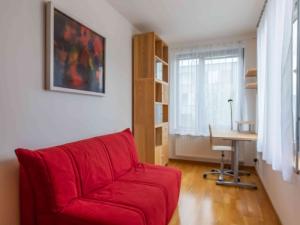 Pronájem bytu 3+kk, Praha - Prosek, Valečovská, 69 m2