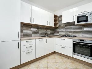 Prodej bytu 1+kk, Praha - Krč, Bernolákova, 38 m2