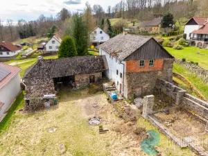 Prodej zemědělské usedlosti, Chroboly - Lučenice, 200 m2