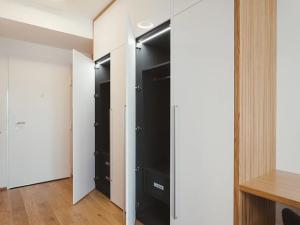 Pronájem bytu 1+kk, Praha - Bubeneč, Vítězné náměstí, 32 m2