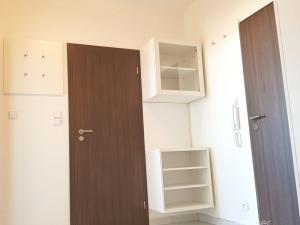 Pronájem bytu 4+kk, Praha - Štěrboholy, Kryšpínova, 104 m2