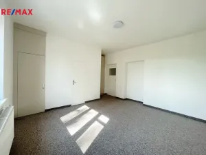 Pronájem kanceláře, Lety, 100 m2