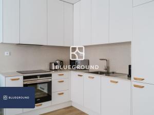 Pronájem bytu 2+kk, Praha - Holešovice, Vrbenského, 58 m2