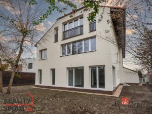 Prodej bytu 3+kk, Praha - Hostavice, Písčitá, 69 m2