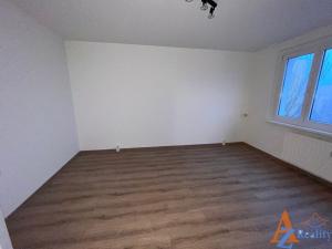 Pronájem bytu 2+kk, Chomutov, Školní pěšina, 40 m2