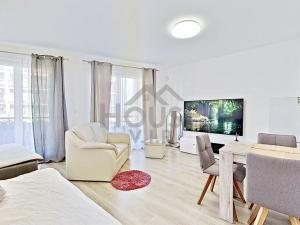 Pronájem bytu 1+kk, Praha - Zličín, Sazovická, 43 m2