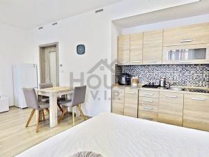 Pronájem bytu 1+kk, Praha - Zličín, Sazovická, 43 m2