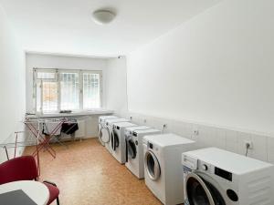 Pronájem bytu 1+kk, Praha - Vinohrady, Římská, 24 m2