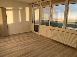 Pronájem bytu 1+kk, Chomutov, Kundratická, 22 m2