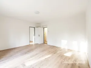 Pronájem bytu 3+1, Praha - Klánovice, V soudním, 67 m2