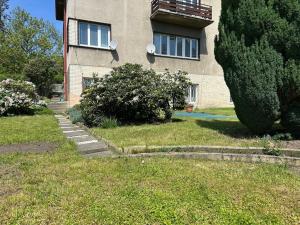 Prodej komerční nemovitosti, Praha - Strašnice, U krbu, 235 m2