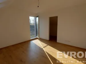 Prodej rodinného domu, Knovíz, Na Hrudném, 147 m2