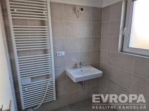 Prodej rodinného domu, Knovíz, Na Hrudném, 147 m2