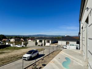 Prodej bytu 4+kk, Vráto, 101 m2