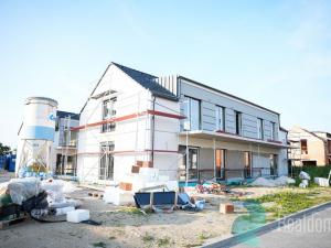 Prodej bytu 4+kk, Vráto, 99 m2