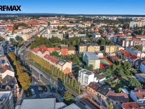Prodej garážového stání, Hradec Králové - Pražské Předměstí, Gočárova třída, 13 m2