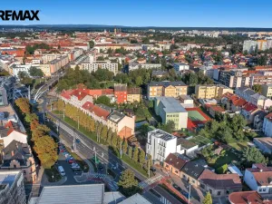 Prodej garážového stání, Hradec Králové - Pražské Předměstí, Gočárova třída, 13 m2