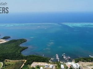 Prodej pozemku, Coxen Hole, Roatán, Honduras, 821 m2