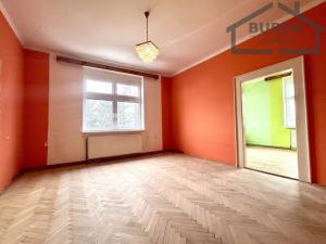 Prodej bytu 3+1, Tachov, Tovární, 82 m2