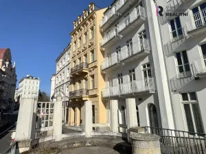 Pronájem činžovního domu, Karlovy Vary, Zámecký vrch, 670 m2