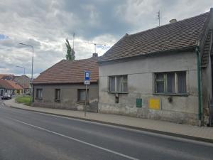 Prodej komerční nemovitosti, Nové Strašecí, Karlovarská, 122 m2