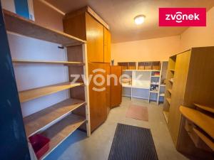 Pronájem garáže, Zlín, Nad Vývozem, 32 m2