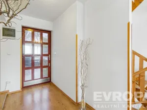 Prodej rodinného domu, Ústí nad Labem - Hostovice, Hostovická, 250 m2