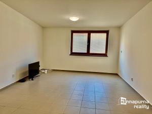 Pronájem bytu 1+kk, Ivančice, Rybářská, 32 m2