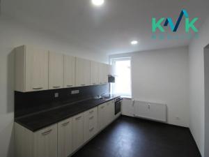 Prodej bytu 3+1, Karlovy Vary, U Trati, 83 m2