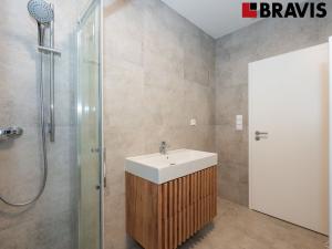 Prodej bytu 2+kk, Bučovice - Kloboučky, 52 m2